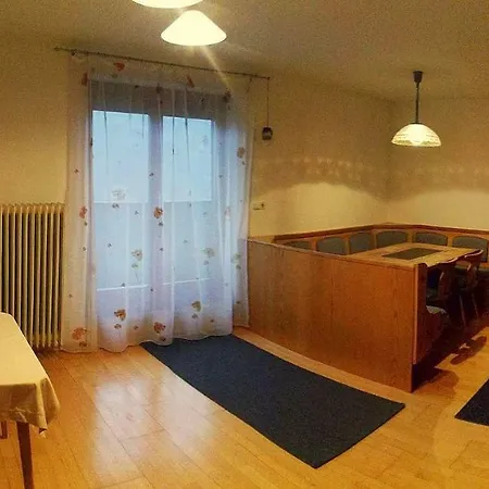 Nachbarhaus Apartman *